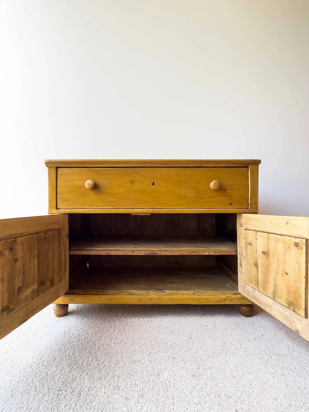 English pine antique sideboard - House on Horizon