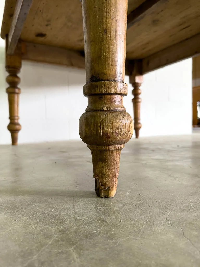English pine kitchen or dining table - House on Horizon