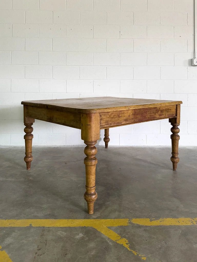 English pine kitchen or dining table - House on Horizon