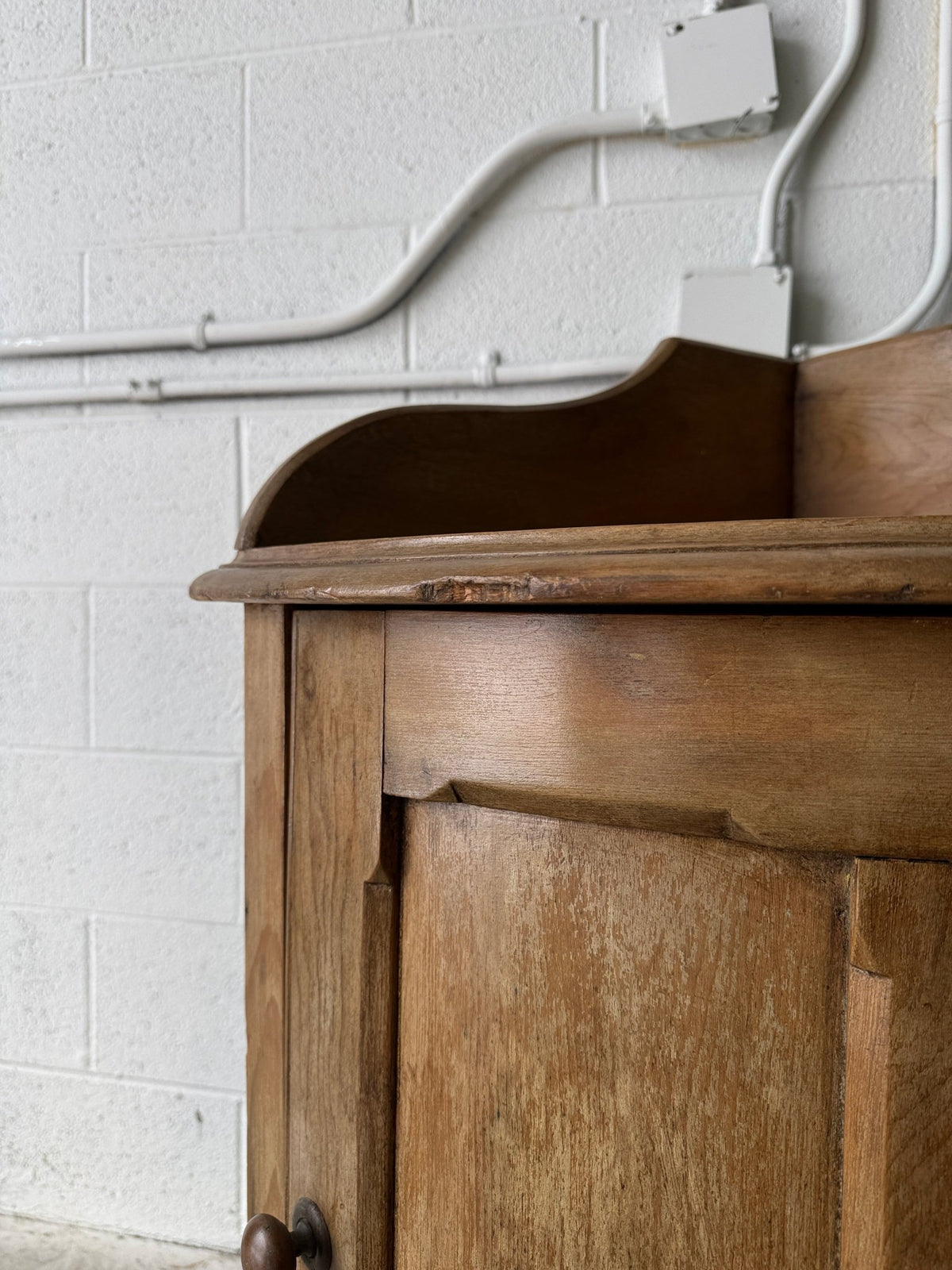 Georgian pine bar corner cupboard - House on Horizon