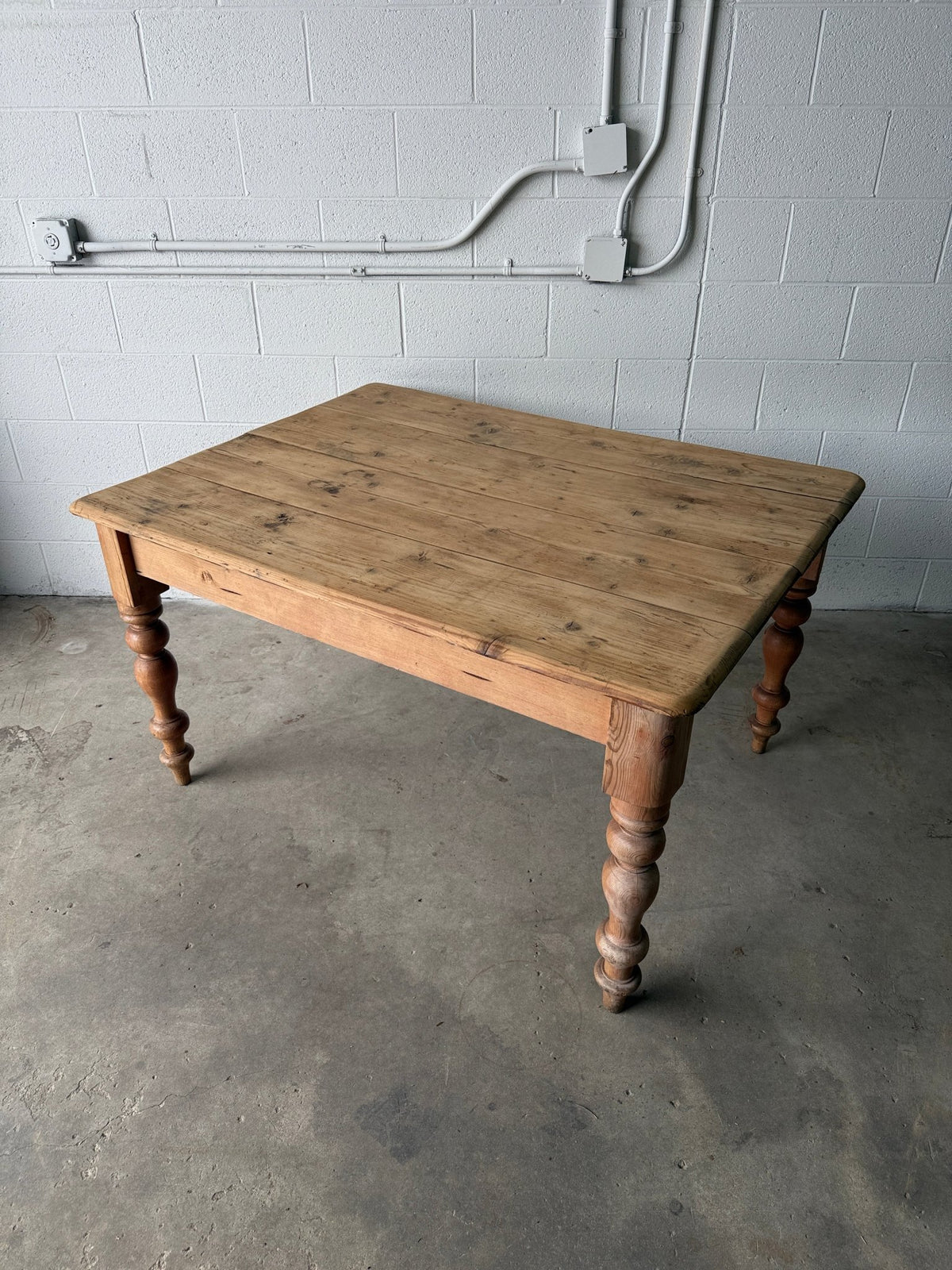 Gorgeous antique turned leg dining table - House on Horizon