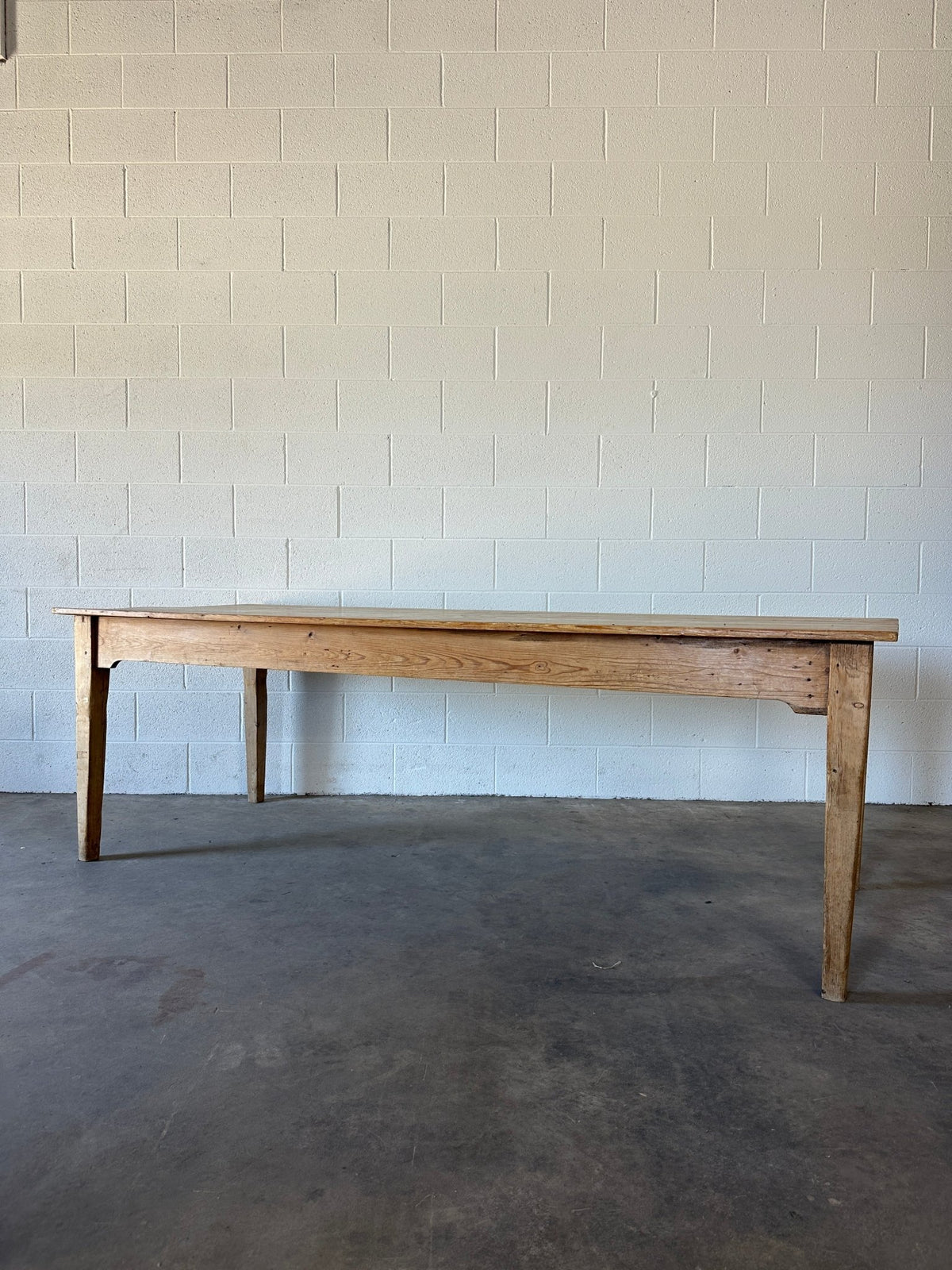 Gorgeous Victorian pine dining table, imported from England - House on Horizon