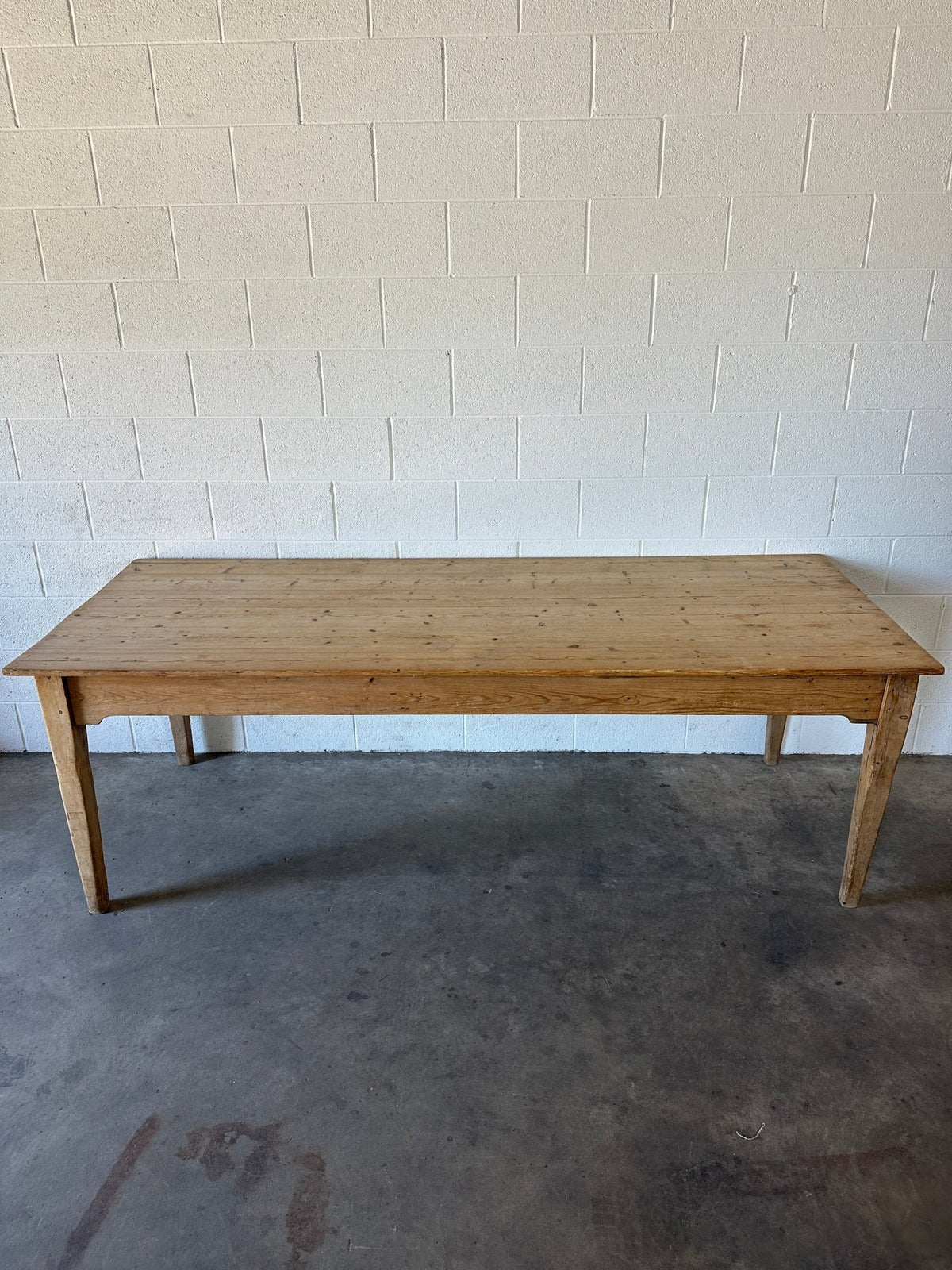 Gorgeous Victorian pine dining table, imported from England - House on Horizon