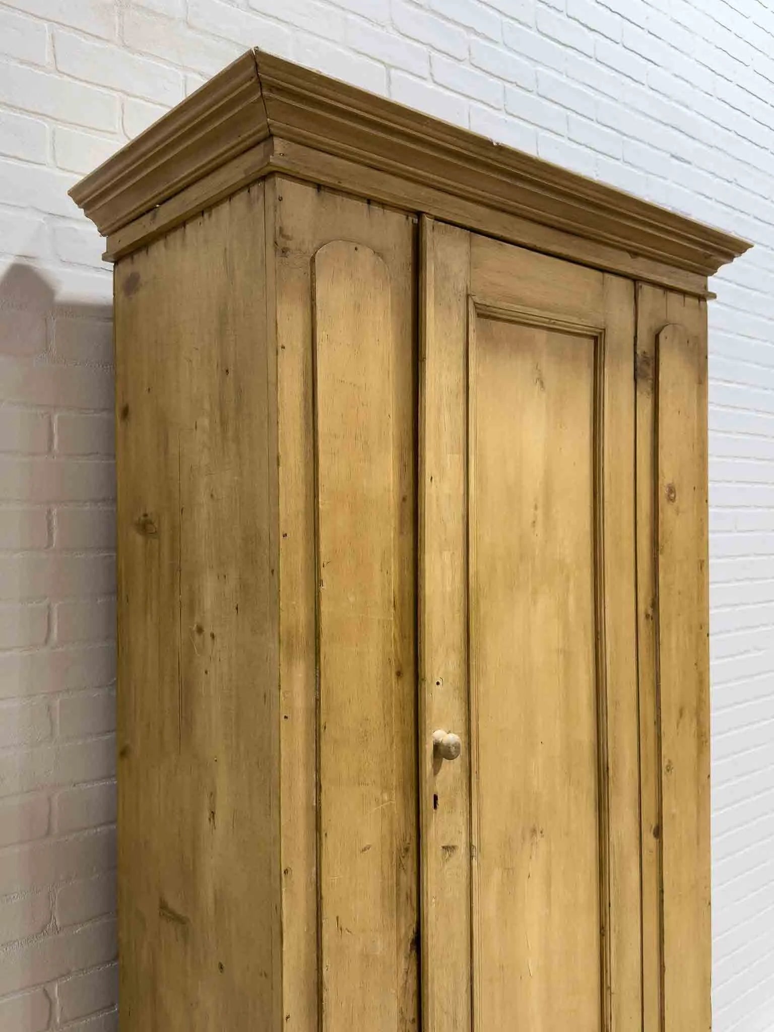 Victorian pine wardrobe with a drawer