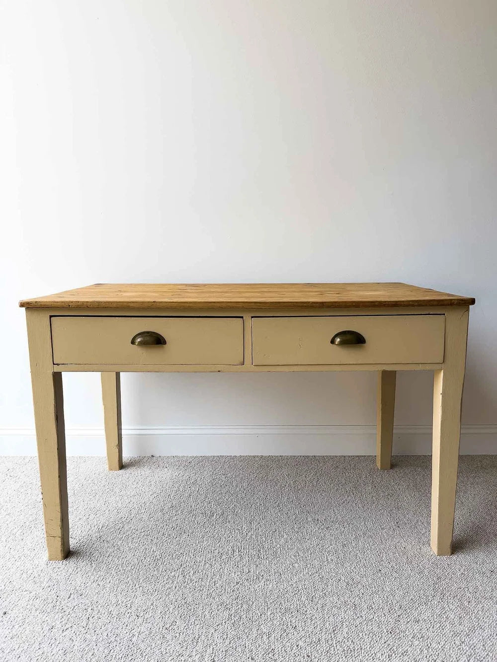 Perfectly English kitchen table