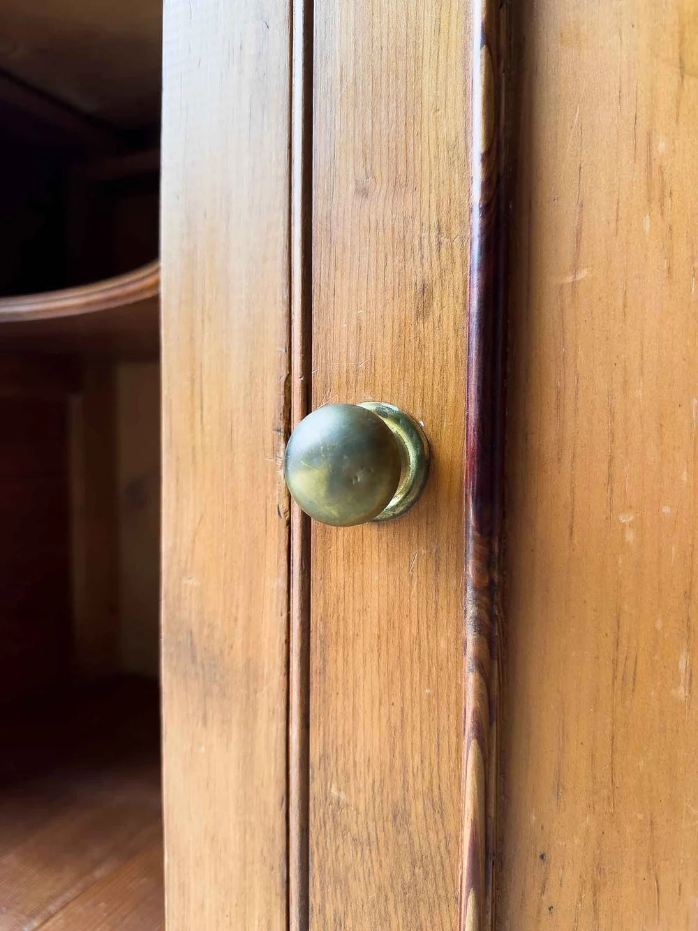 Antique Pembrokeshire Welsh kitchen dresser