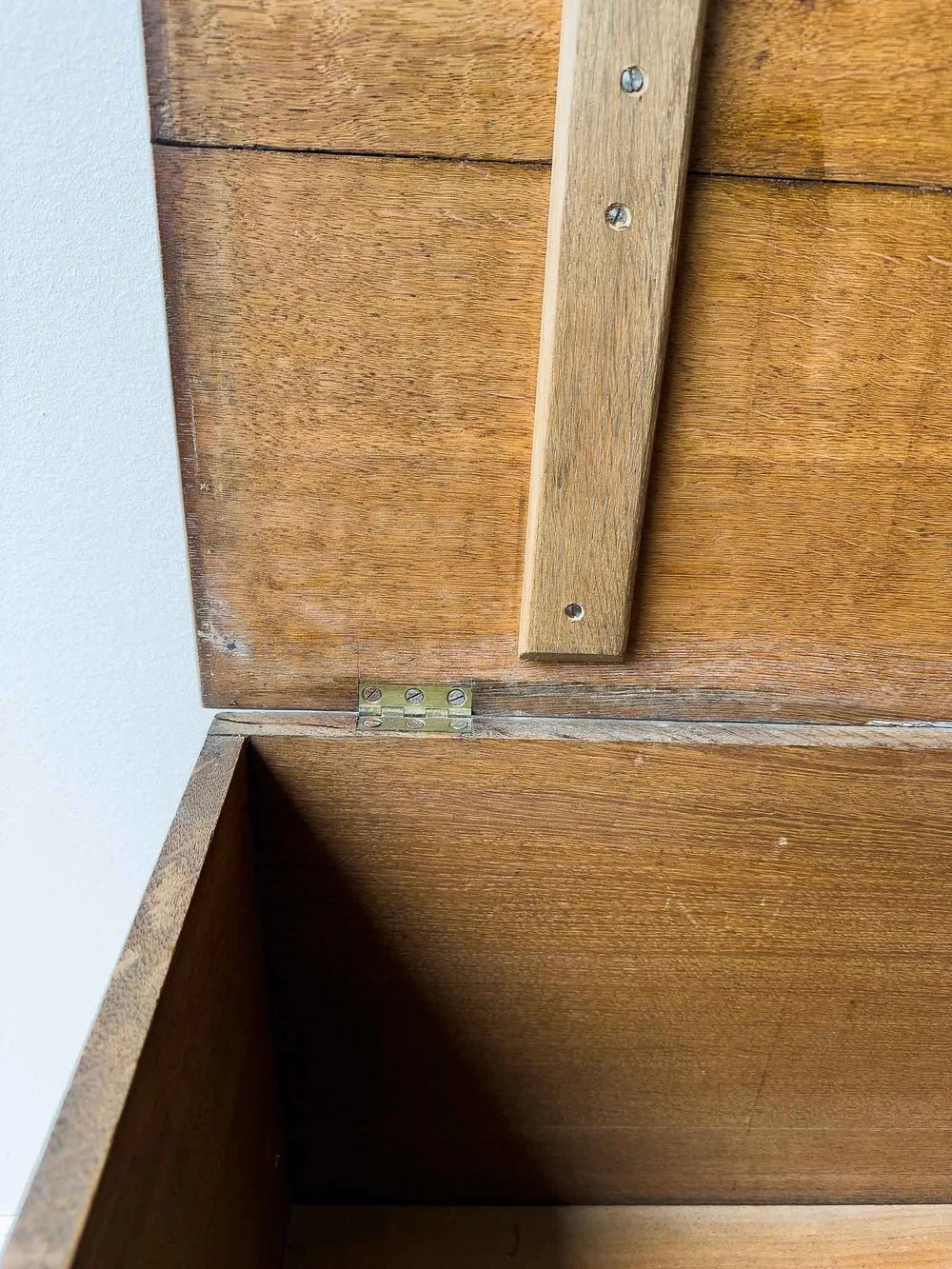Antique dark oak mule chest