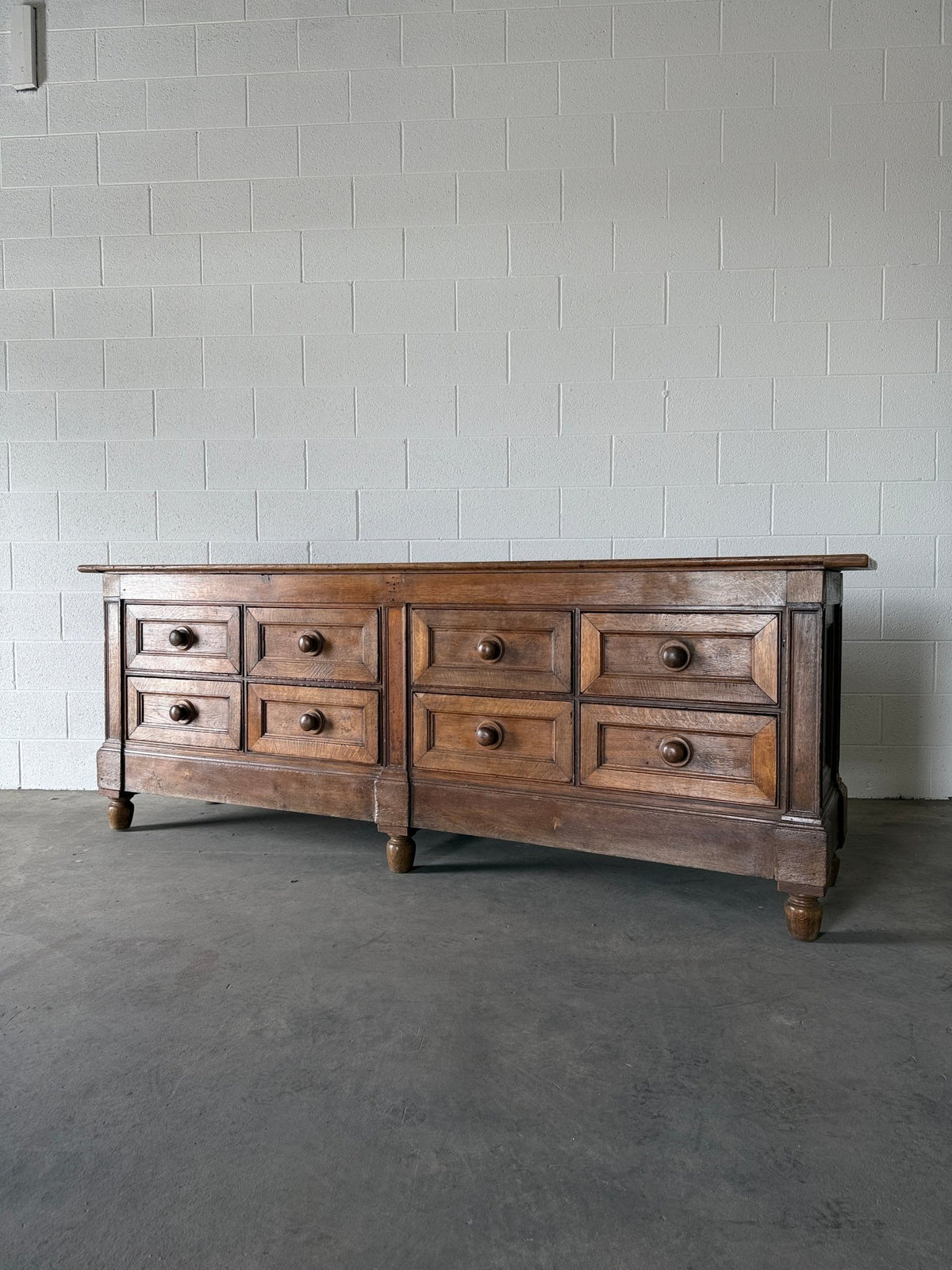 Incredible antique oak kitchen island - House on Horizon