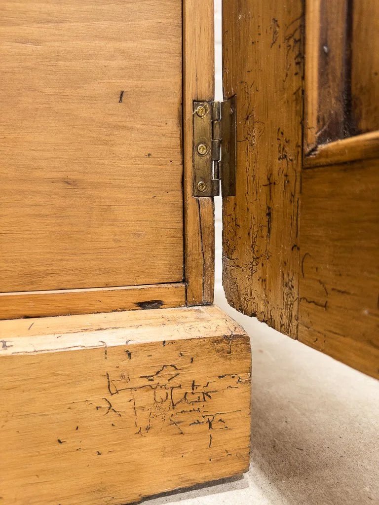 Incredible arched triple antique wardrobe with fitted interior - House on Horizon