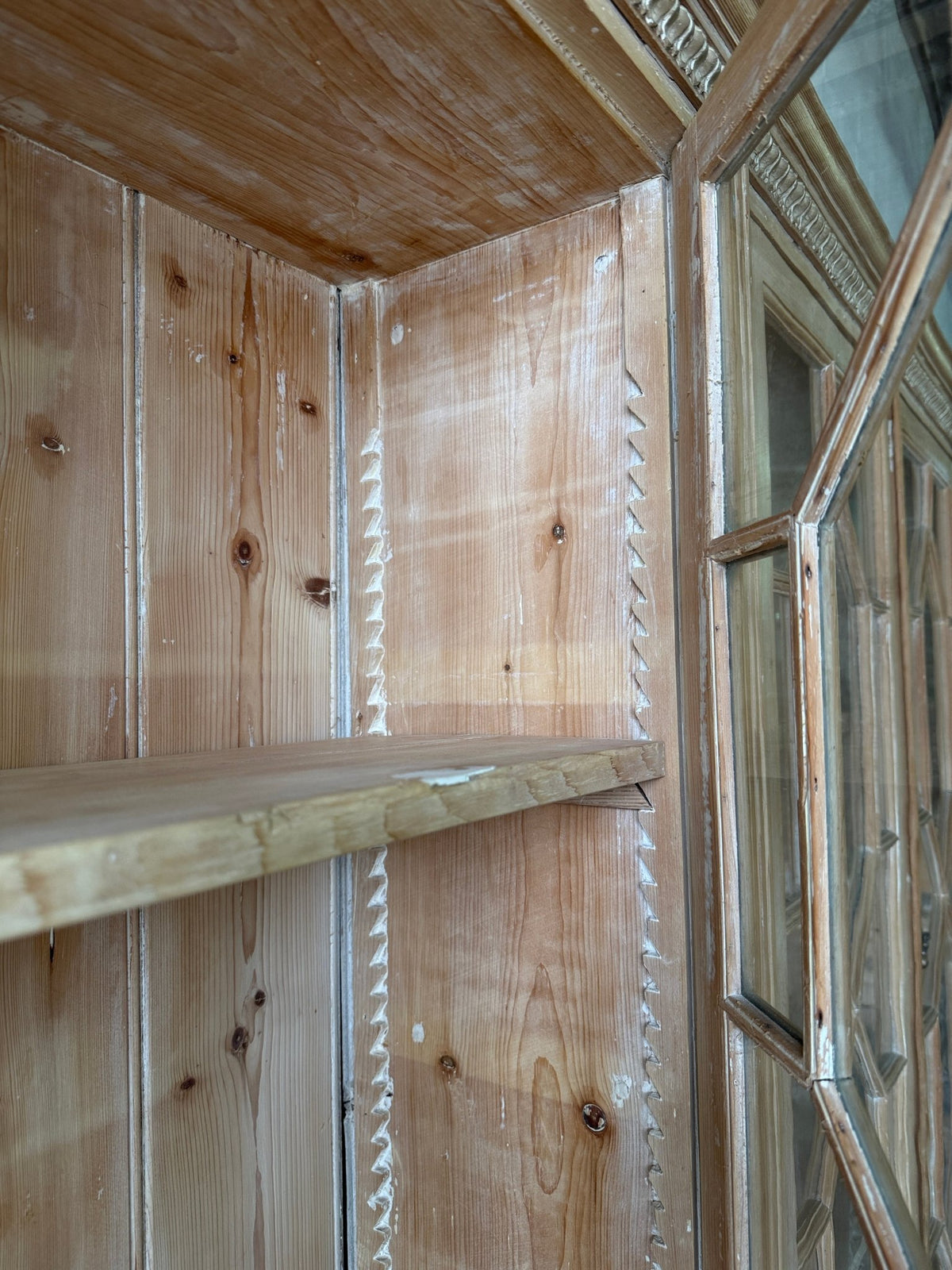 Incredible astragal glazed bookcase - House on Horizon