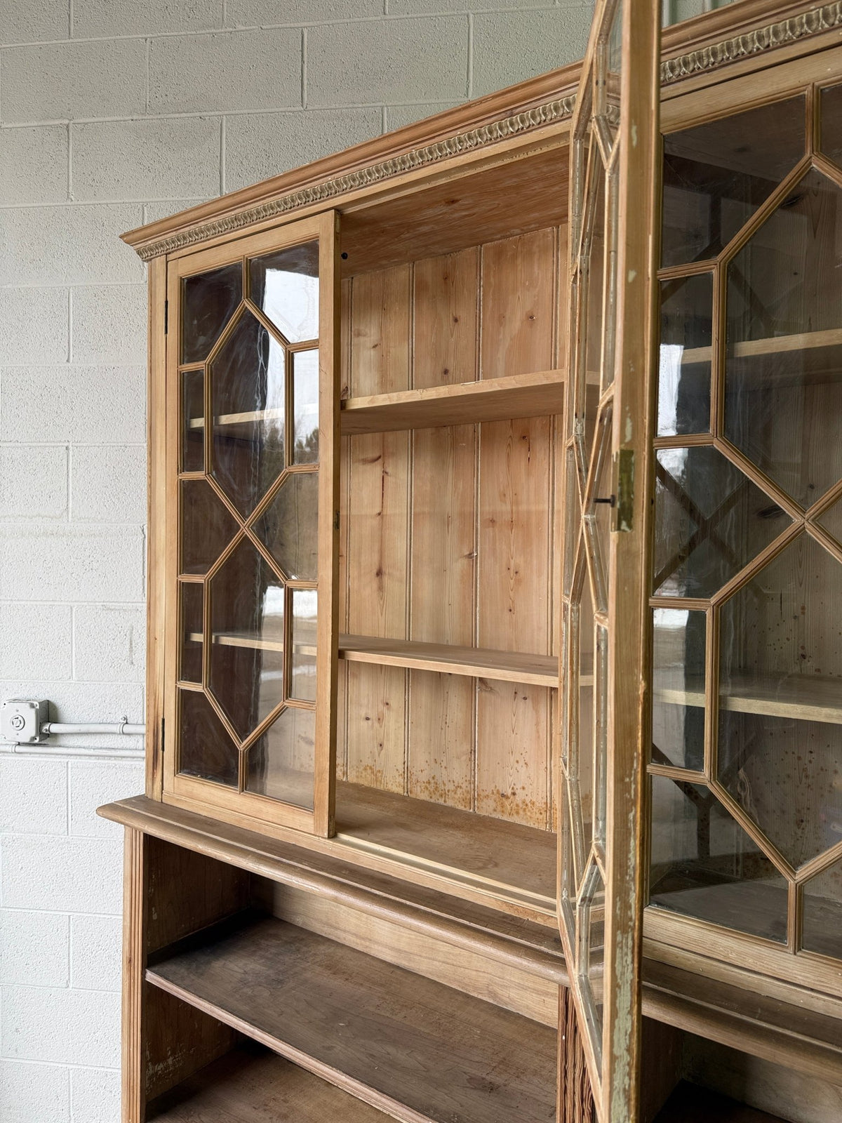 Incredible astragal glazed bookcase - House on Horizon