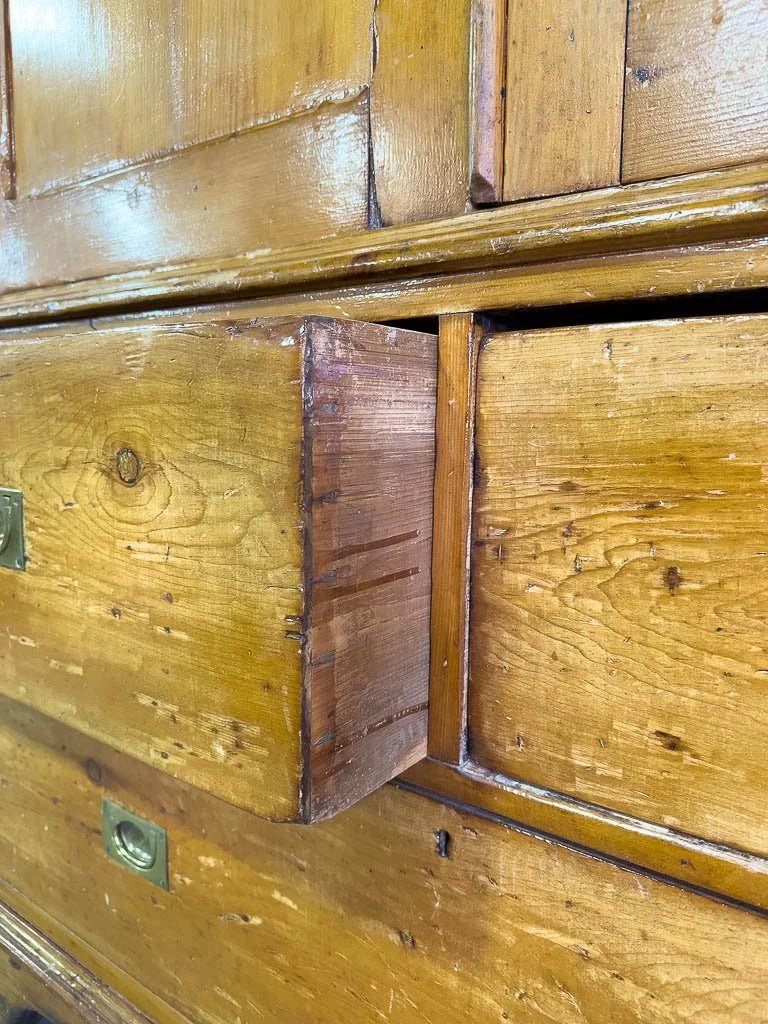 Large English press with campaign handles - House on Horizon