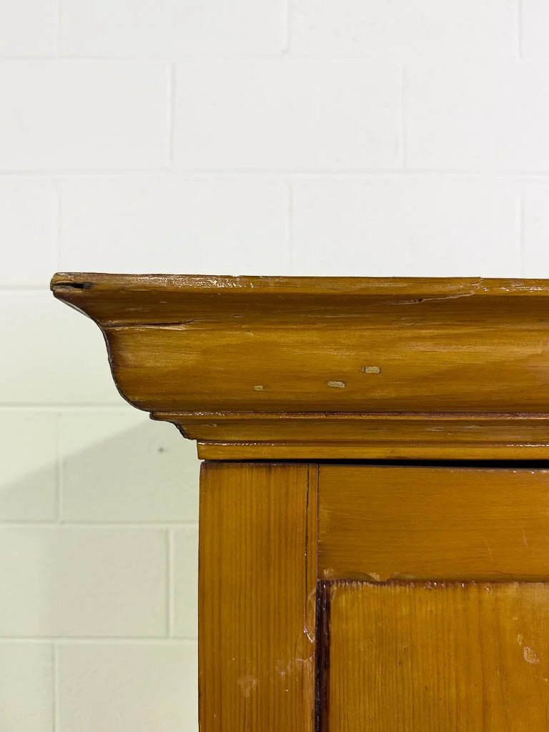 Large English press with campaign handles - House on Horizon