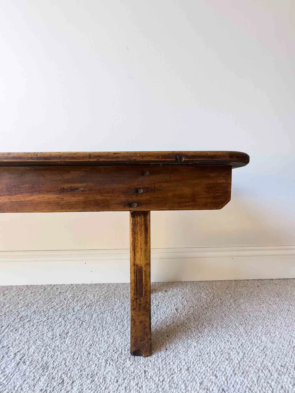 Long pine English school bench - House on Horizon