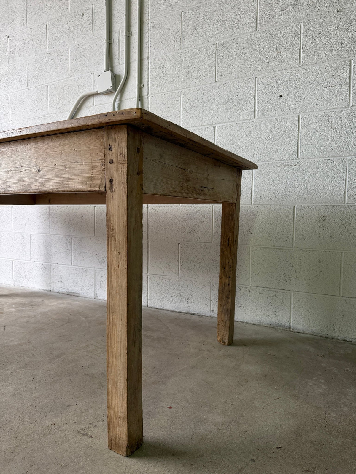Primitive Scottish pine table - House on Horizon