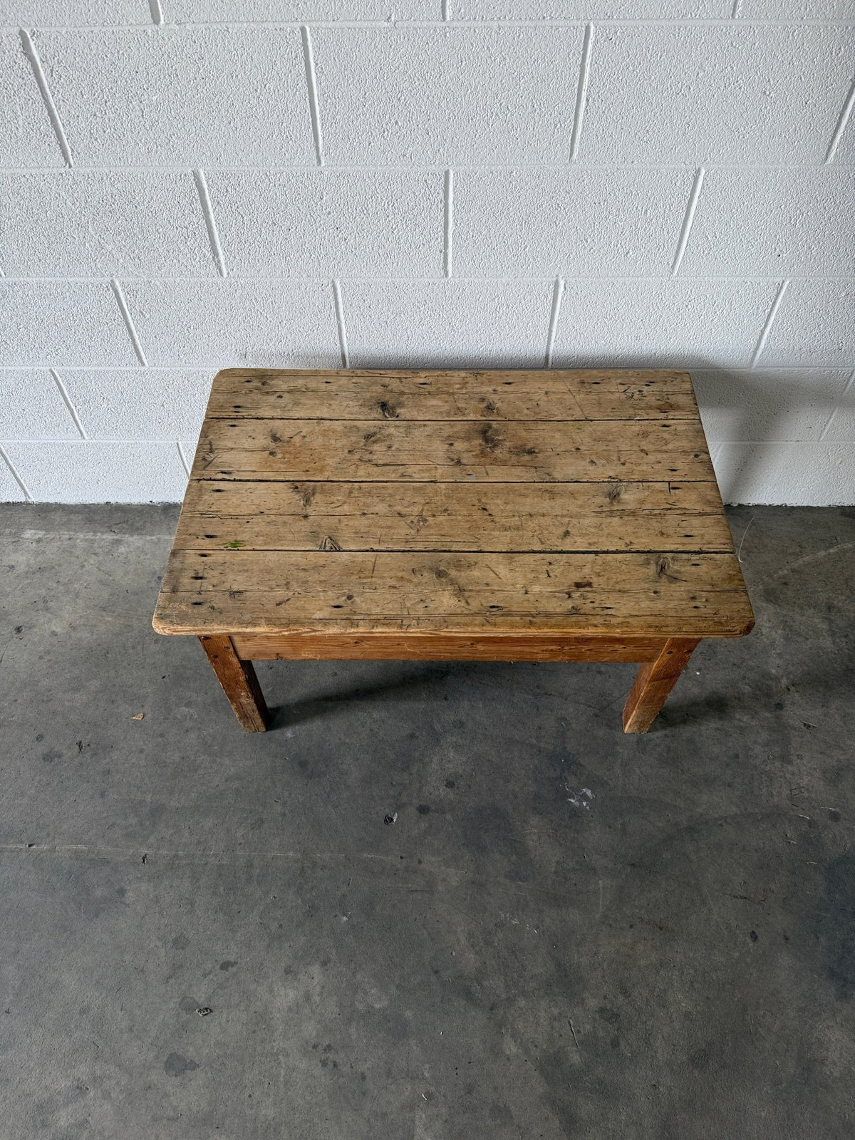 Rustic antique pine coffee table - House on Horizon