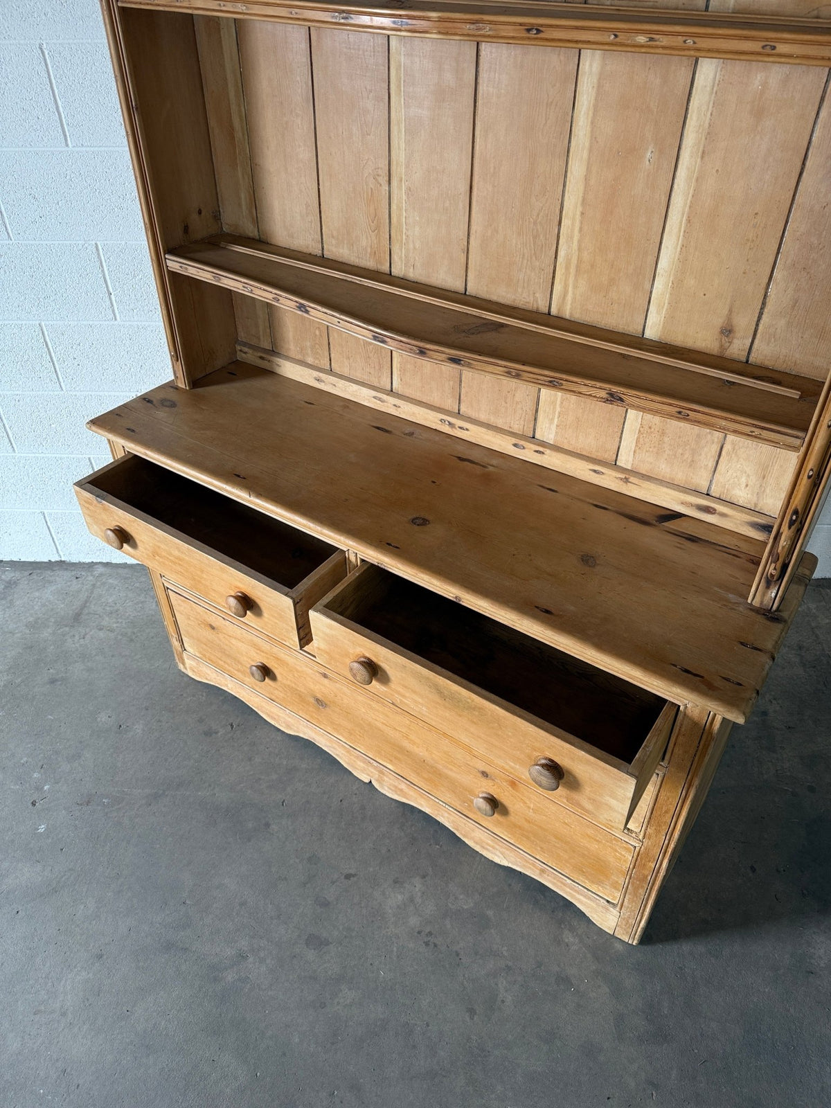 Scalloped Victorian pine kitchen dresser - House on Horizon