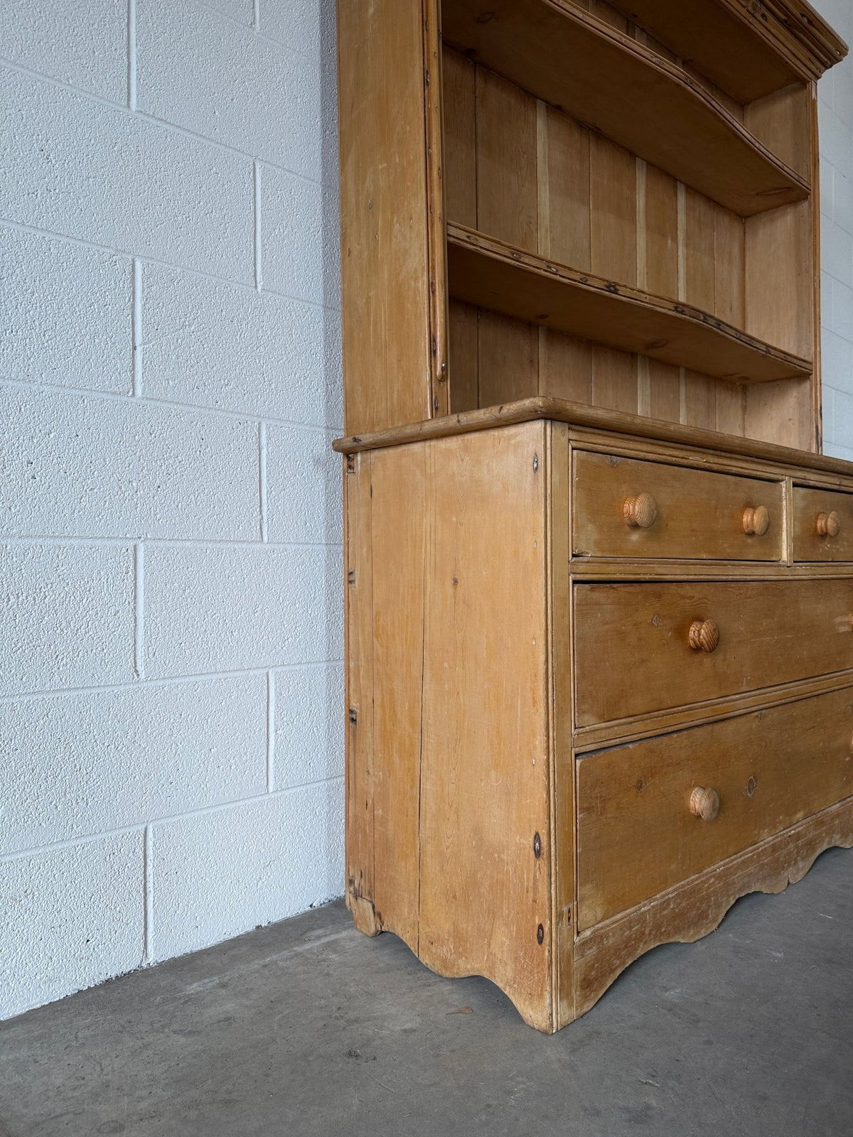 Scalloped Victorian pine kitchen dresser - House on Horizon