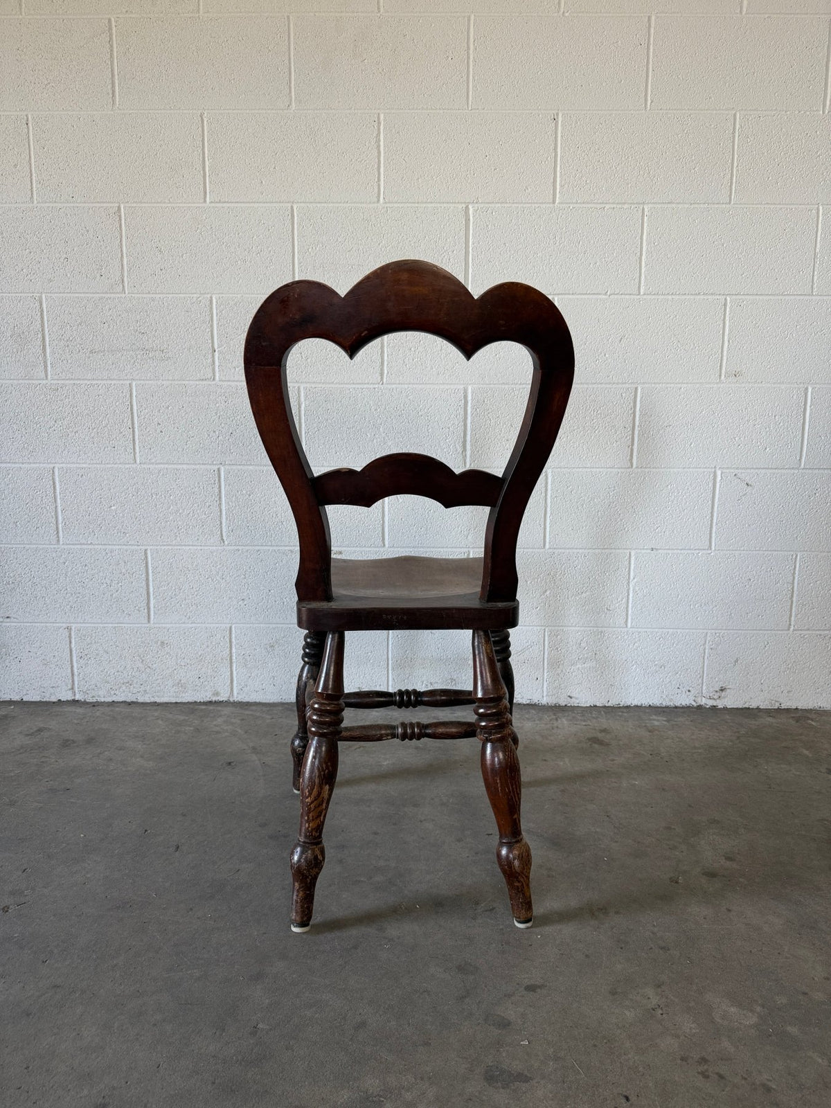 Set of 4 Mahogany Regency heart-back chairs - c1820 - House on Horizon