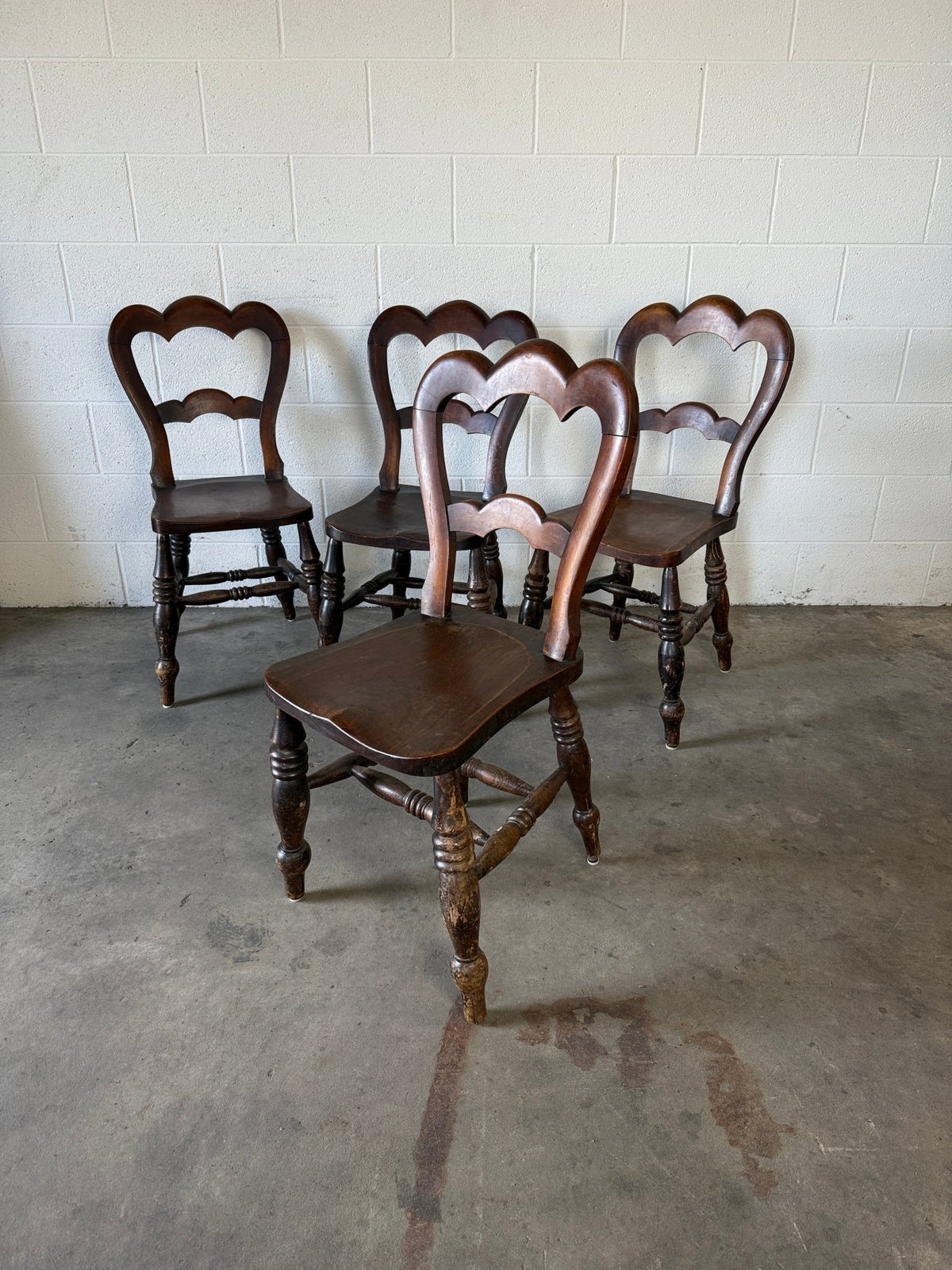Set of 4 Mahogany Regency heart-back chairs - c1820 - House on Horizon