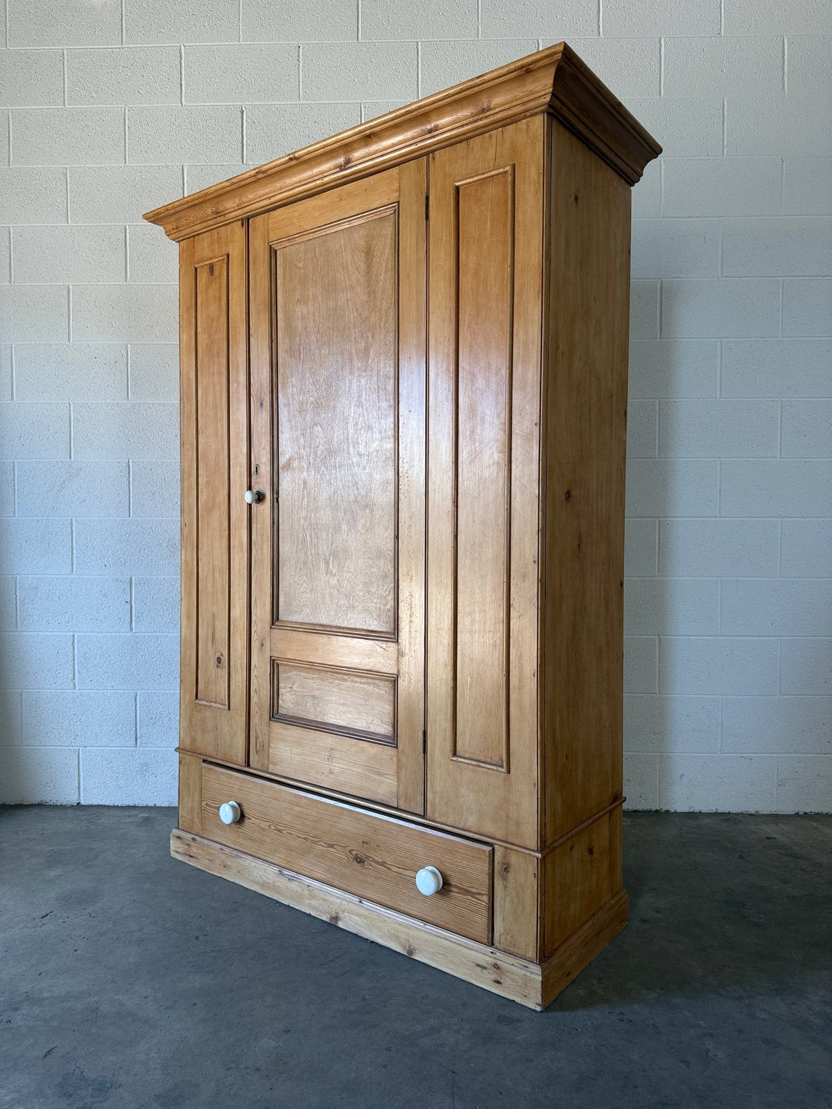 Single Antique Pine Wardrobe with one drawer - House on Horizon