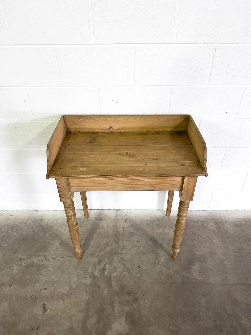 Small antique pine table or nightstand with turned legs - House on Horizon