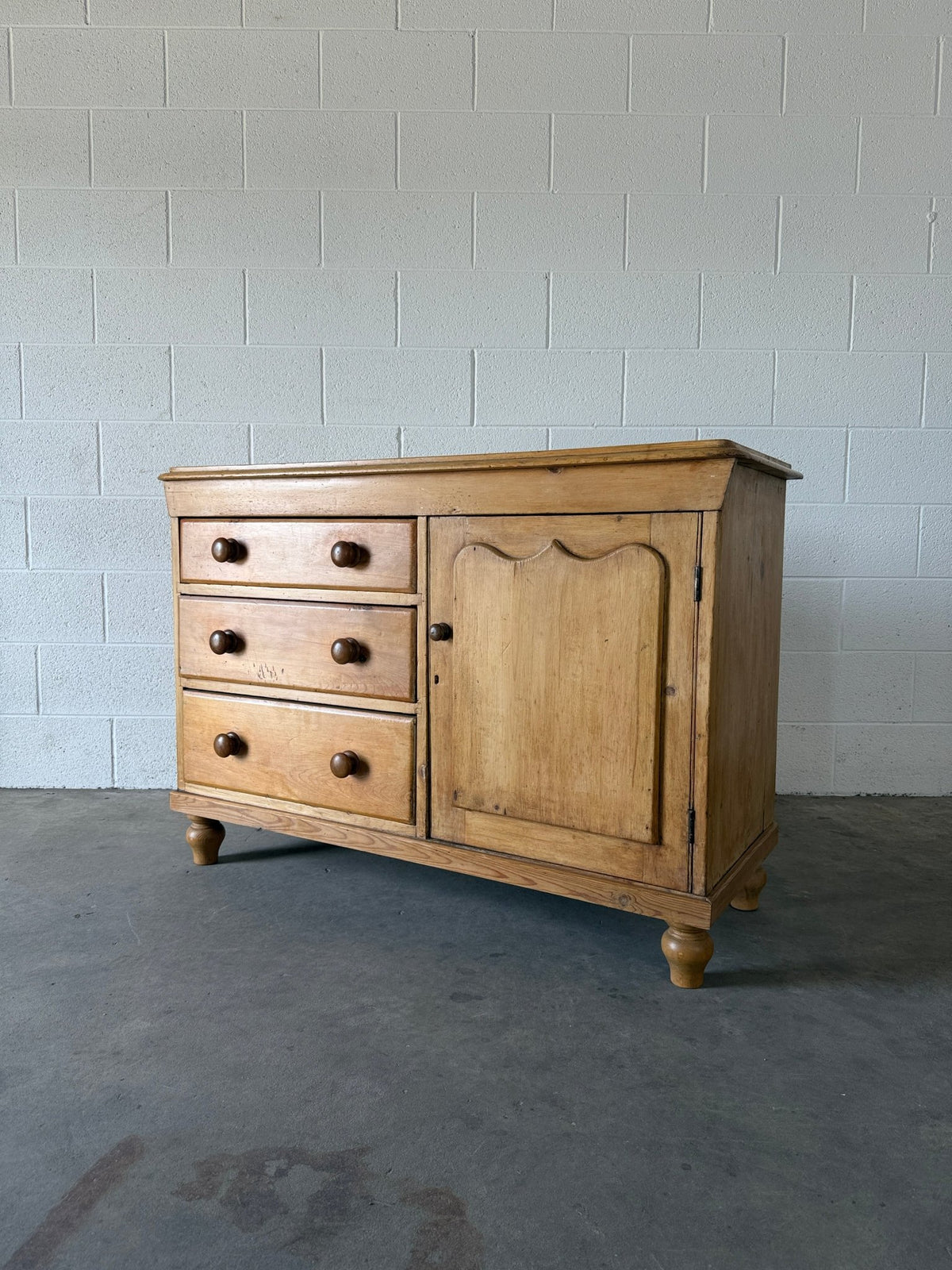 Small victorian pine sideboard with beautiful coloring - House on Horizon