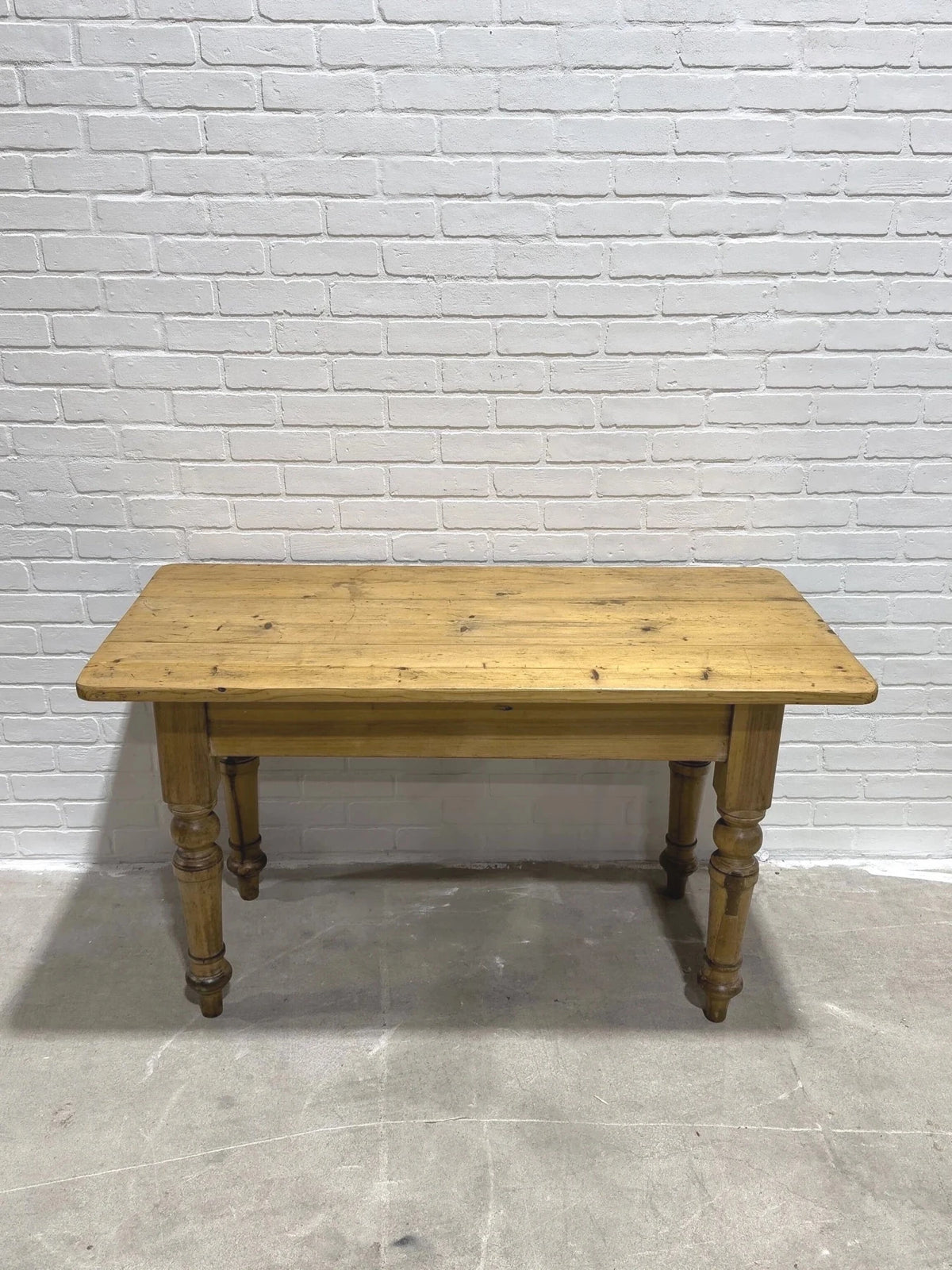Small victorian pine table - House on Horizon
