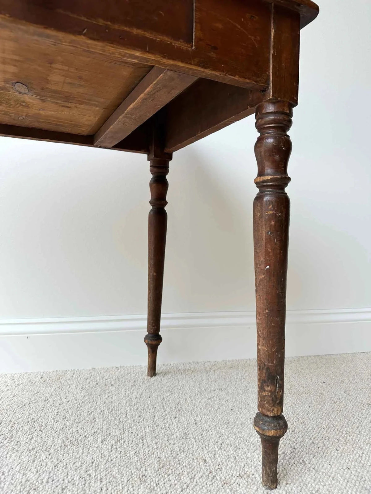 Small victorian pine table - House on Horizon