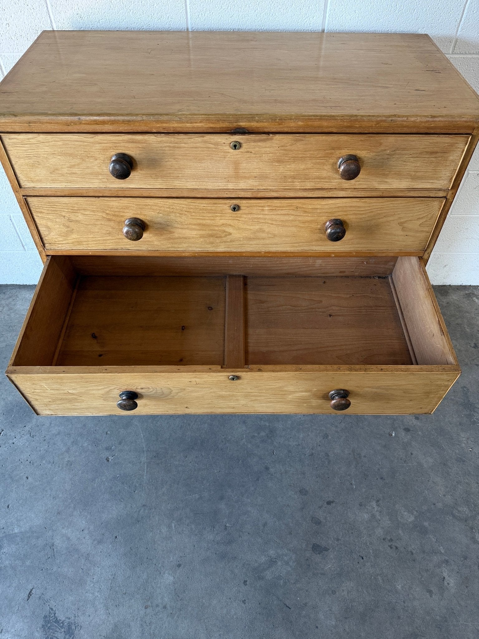 Substantial chest of antique English drawers - House on Horizon