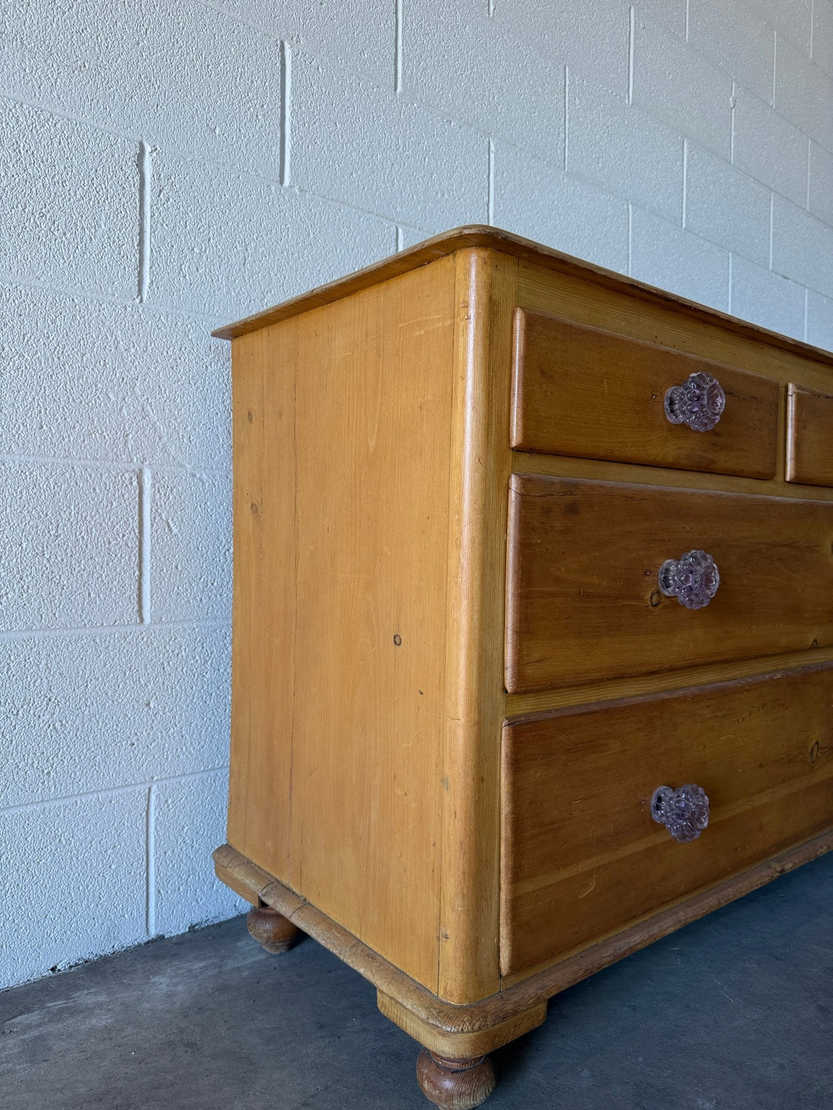 Victorian English pine chest of drawers with glass knobs - House on Horizon