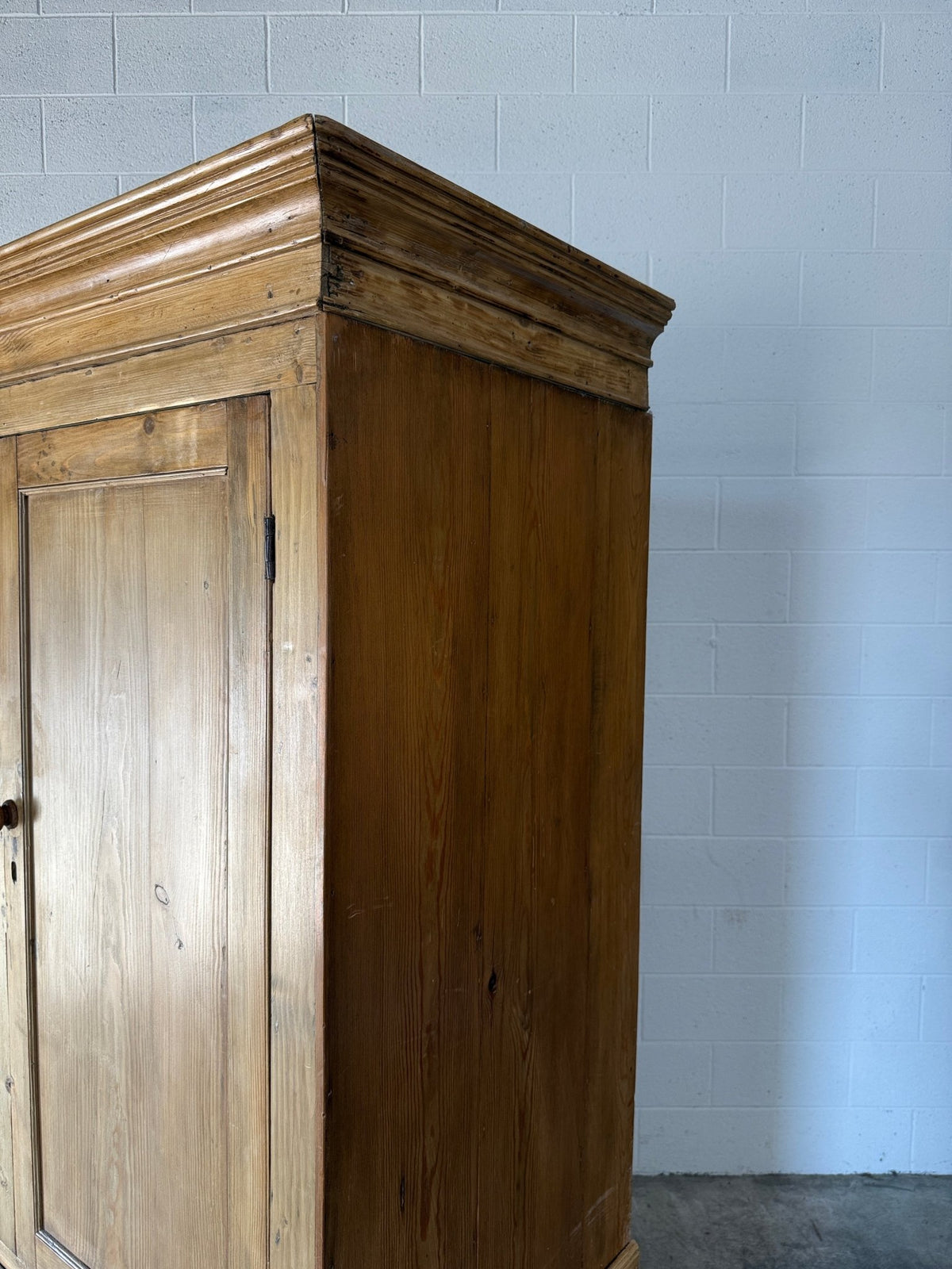 Victorian Pine Housekeepers Cupboard - House on Horizon