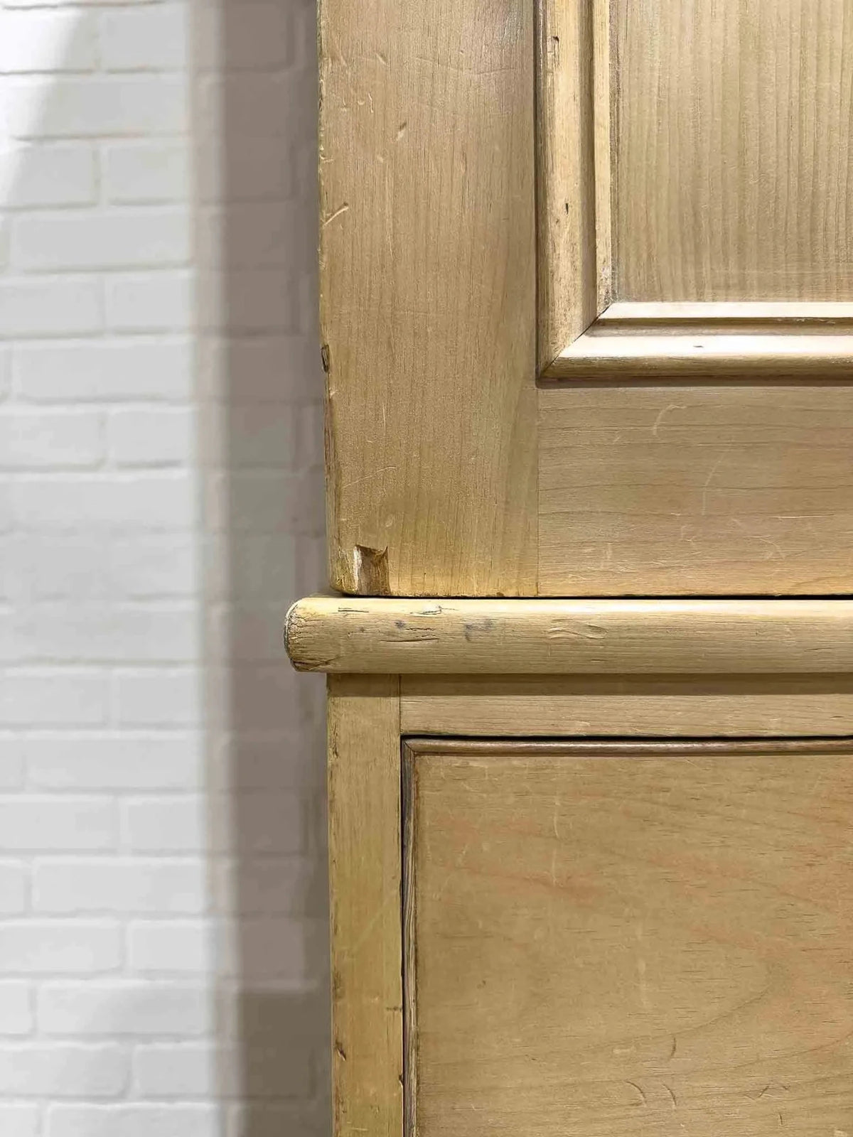Victorian pine linen press - House on Horizon