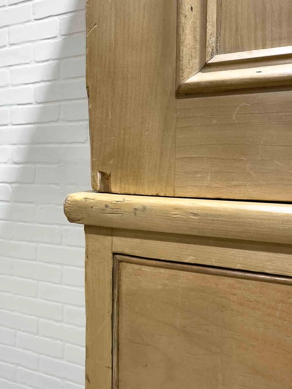 Victorian pine linen press - House on Horizon