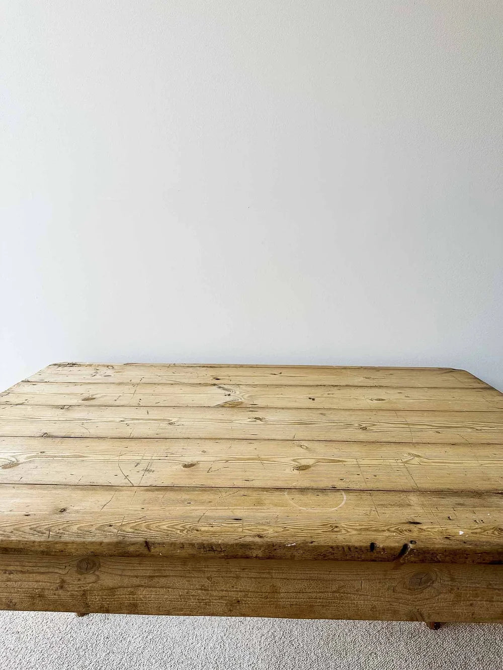 Victorian pine table - House on Horizon