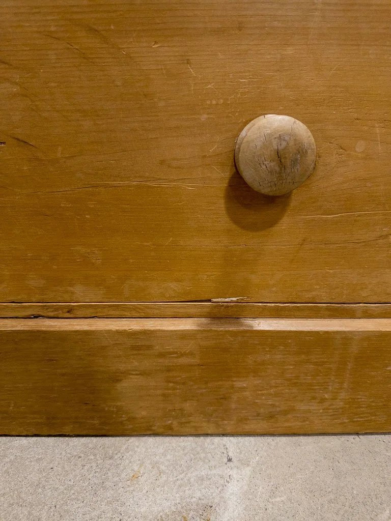 Victorian pine wardrobe with a drawer - House on Horizon