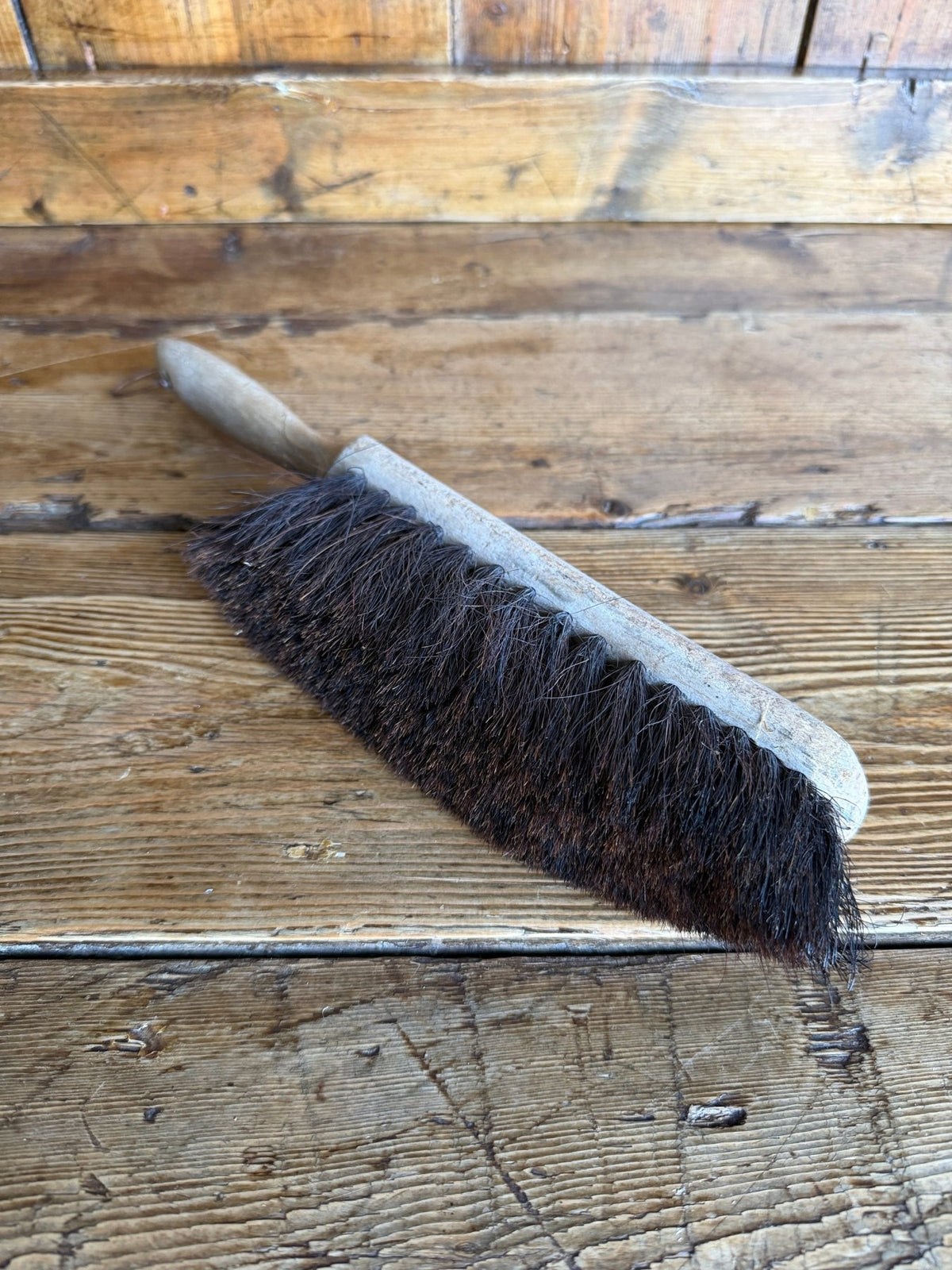 Vintage hand brush - House on Horizon