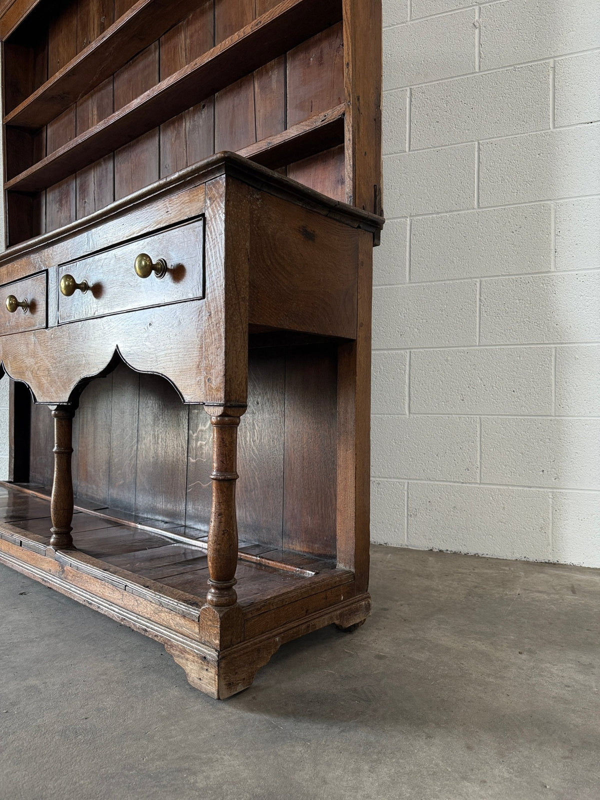 Welsh oak antique kitchem dresser or hutch - House on Horizon