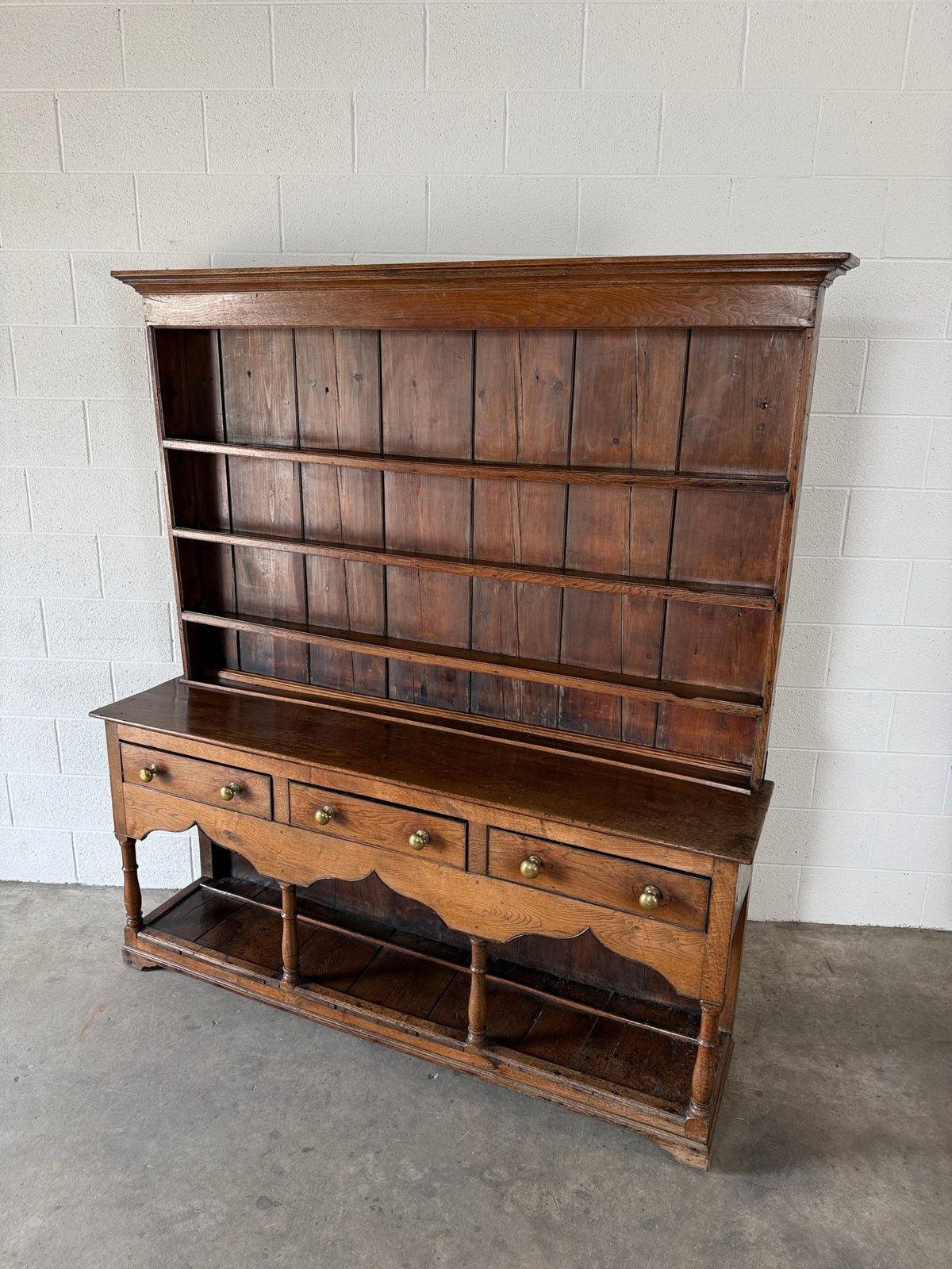 Welsh oak antique kitchem dresser or hutch - House on Horizon