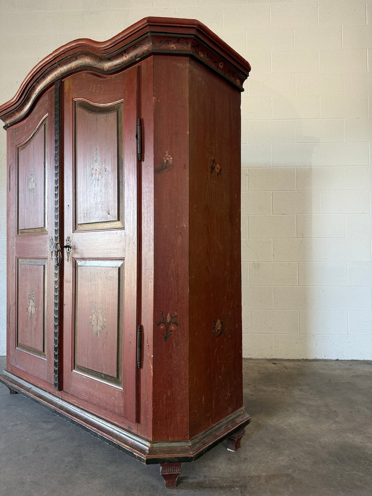 Wide antique pine marriage cupboard - House on Horizon