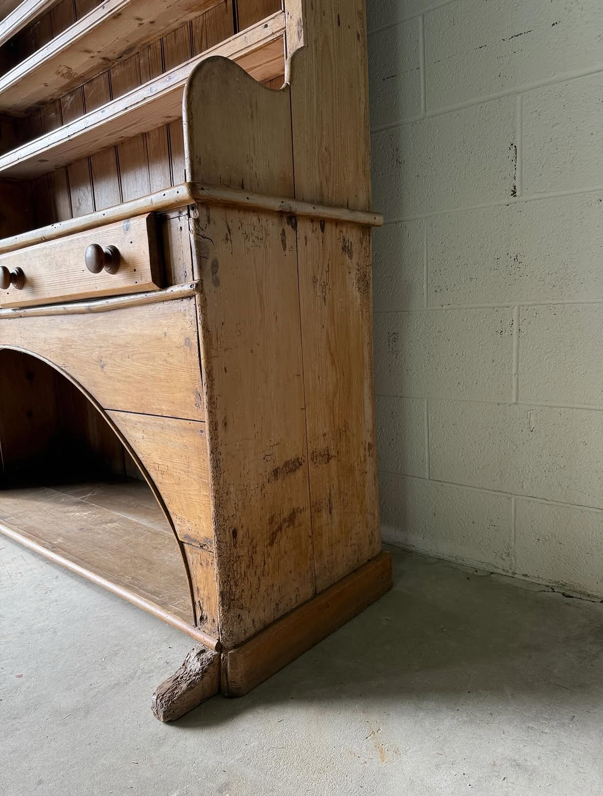 Antique Irish pine kitchen dresser