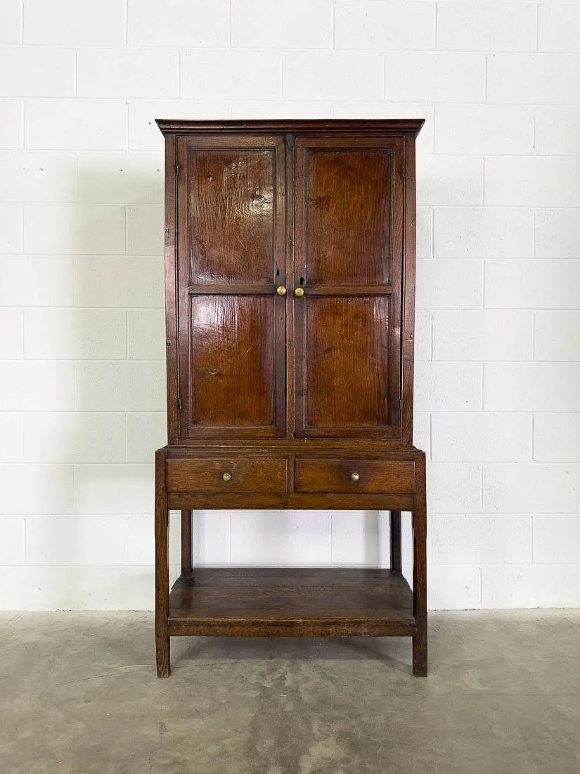 18th century George Ill oak cupboard with drawers - House on Horizon