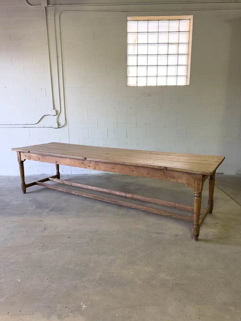 19th century English pine country house dining table 10' - House on Horizon