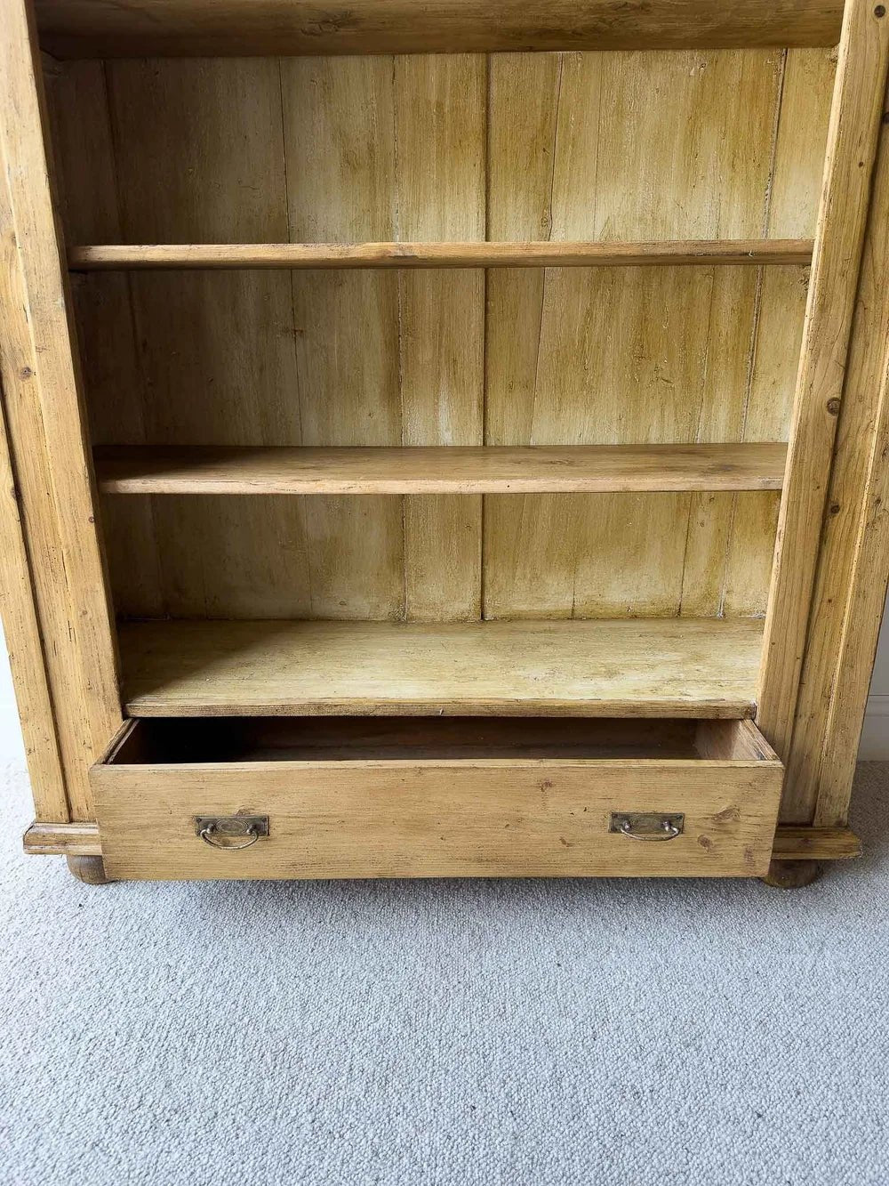 19th century French bookcase - House on Horizon
