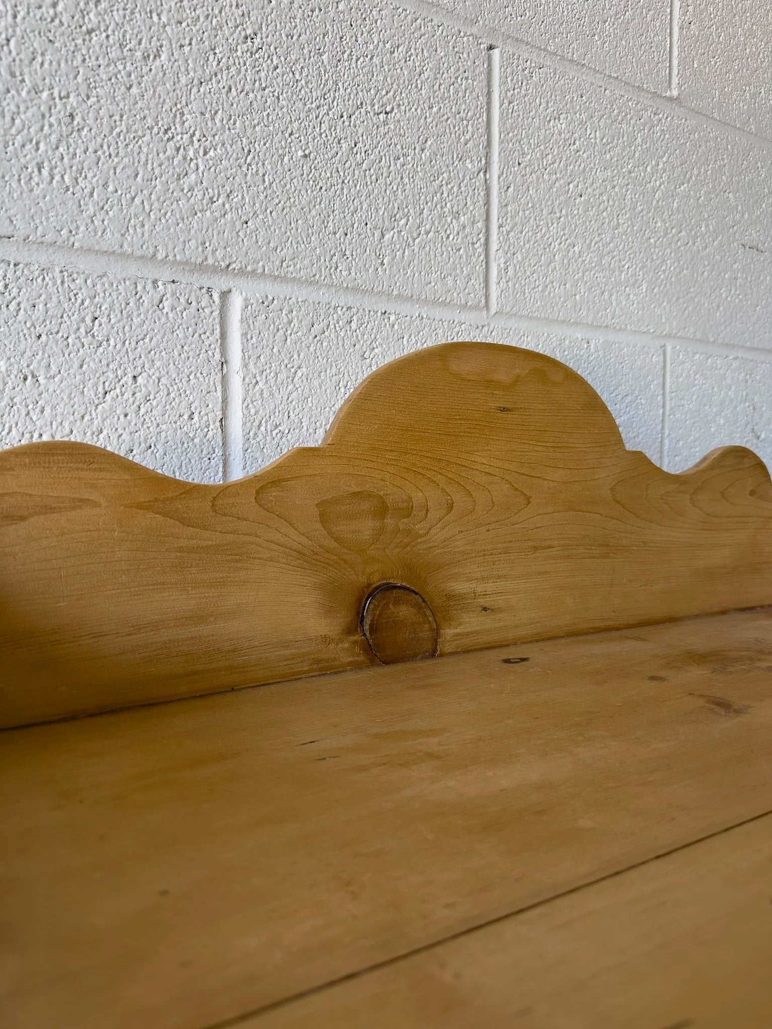 Antique pine washstand with turned legs