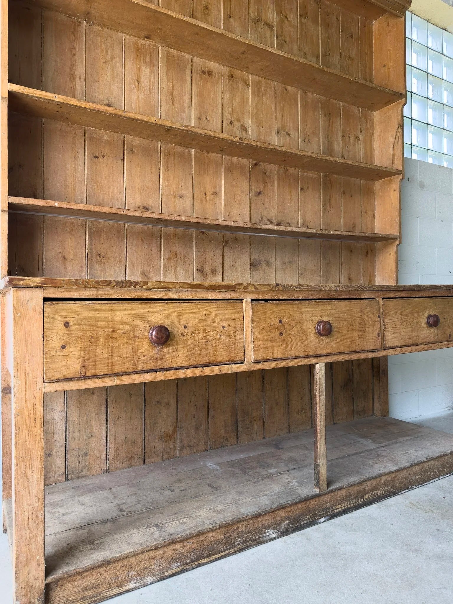 Monumental Victorian pine kitchen dresser
