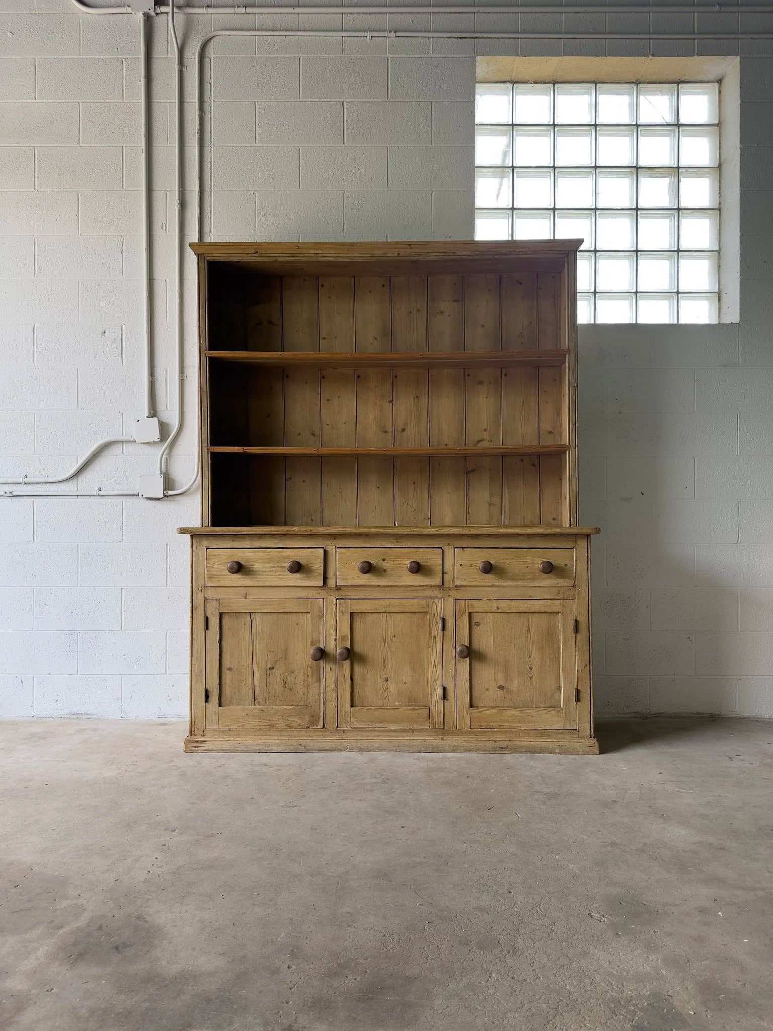 Antique pine hutch with cupboard space