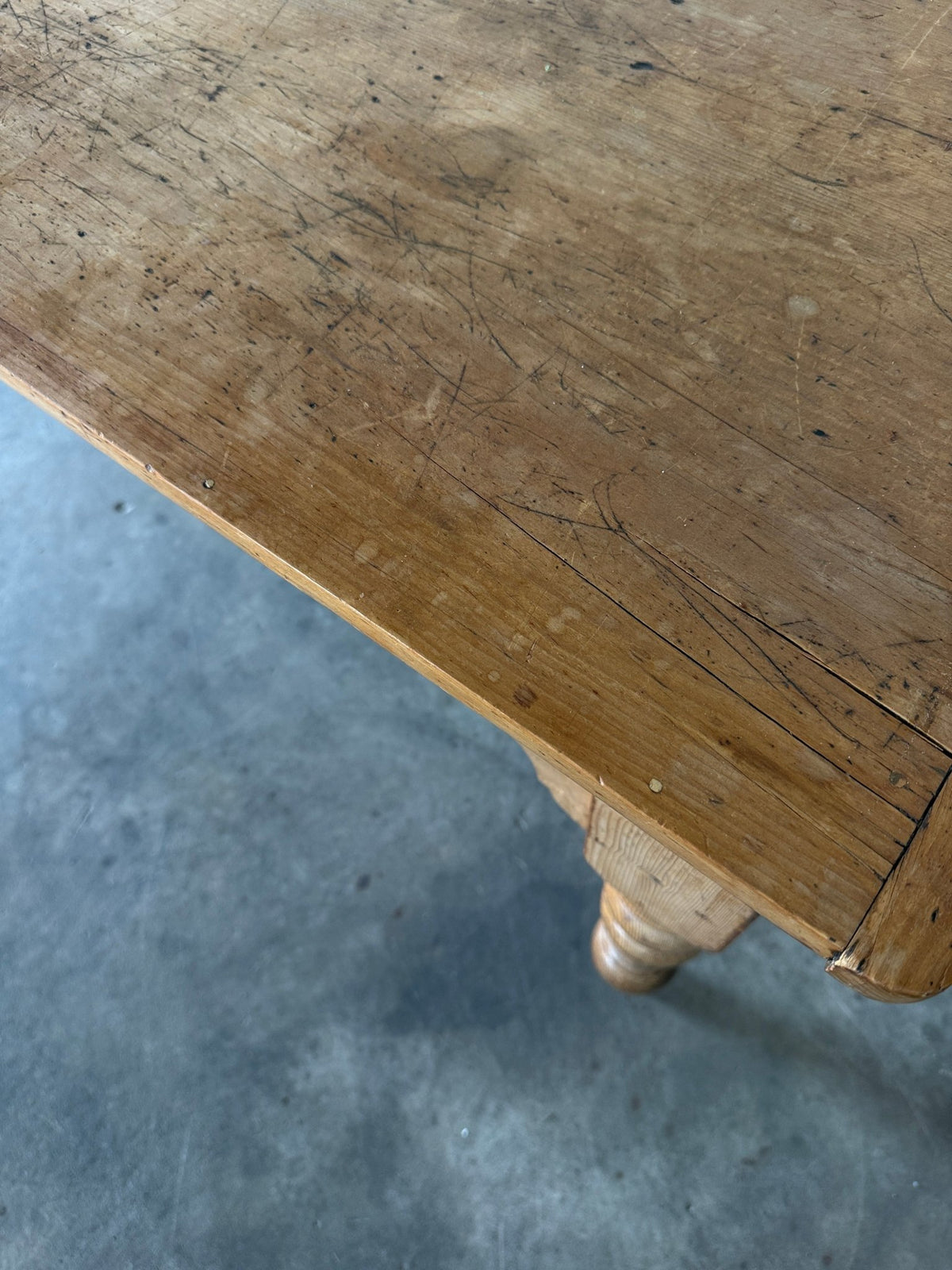 8’ antique pine dining table with detailed apron - House on Horizon