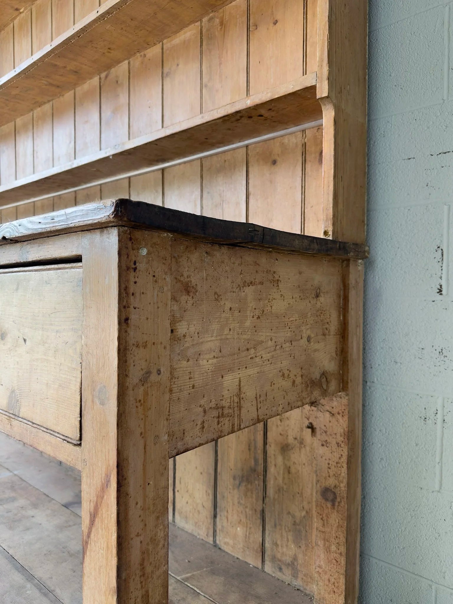 Monumental Victorian pine kitchen dresser