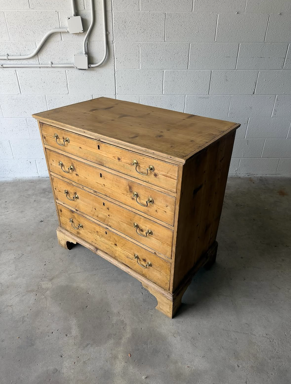 Beautiful English pine dresser with brass handles